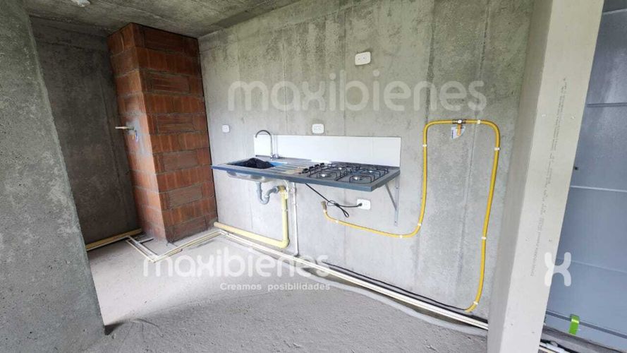 Apartamento de 2 alcobas en venta en Bucaros, Bello, 55 m² · foto 2 de 9