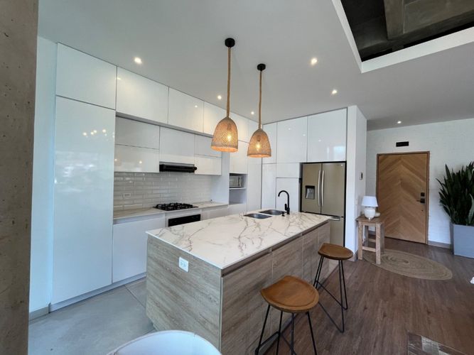 Apartamento de 3 alcobas en venta en Las Lomas, Medellín, 242 m² · foto 11 de 22