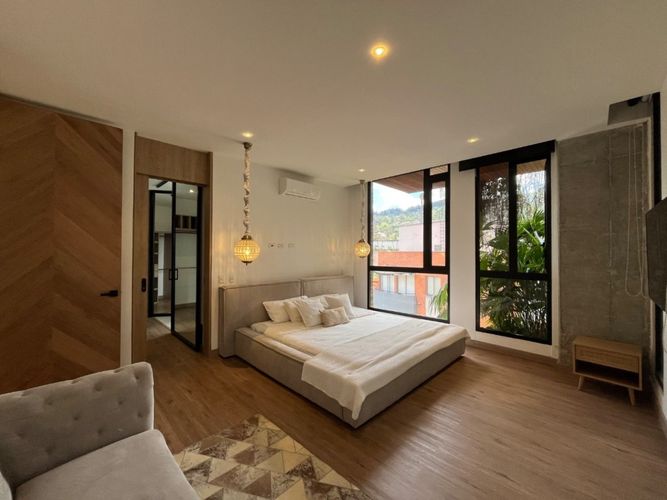 Apartamento de 3 alcobas en venta en Las Lomas, Medellín, 242 m² · foto 13 de 22