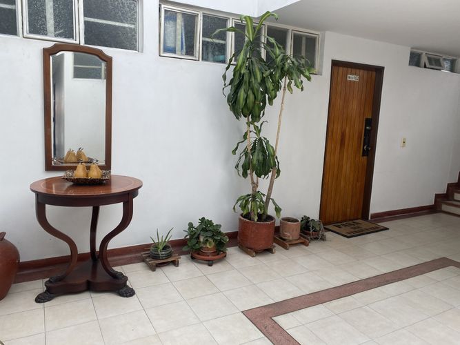 Casa de 7 alcobas en venta en Alhambra, Bogotá, 550 m² · foto 14 de 21