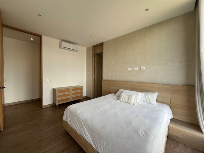 Apartamento de 3 alcobas en venta en Las Lomas, Medellín, 242 m² · foto 16 de 22