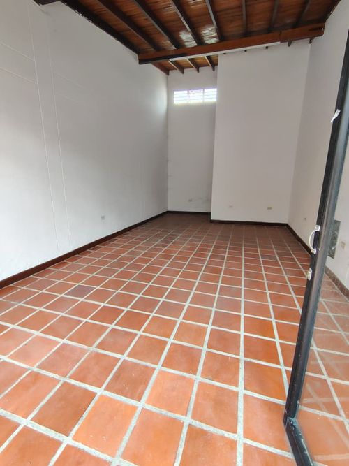 Oficina en arriendo en La Playa, Cúcuta, 30 m² · foto 3 de 6