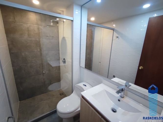 Apartamento de 3 alcobas en venta en La Castellana, Medellín, 200 m² · foto 17 de 20