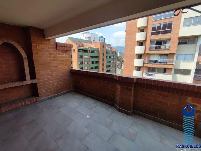 Apartamento de 3 alcobas en venta en La Castellana, Medellín, 200 m² · foto 18 de 20