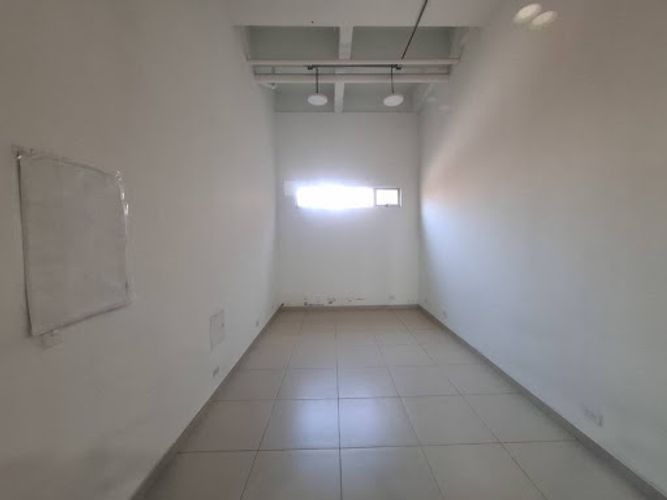 Local en arriendo en Centro, Itagüí, 15 m² · foto 2 de 4
