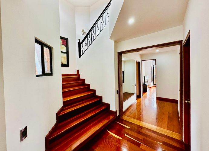 Apartamento de 6 alcobas en arriendo en San Patricio, Bogotá, 400 m² · foto 7 de 20