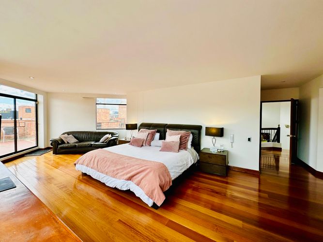 Apartamento de 6 alcobas en arriendo en San Patricio, Bogotá, 400 m² · foto 10 de 20