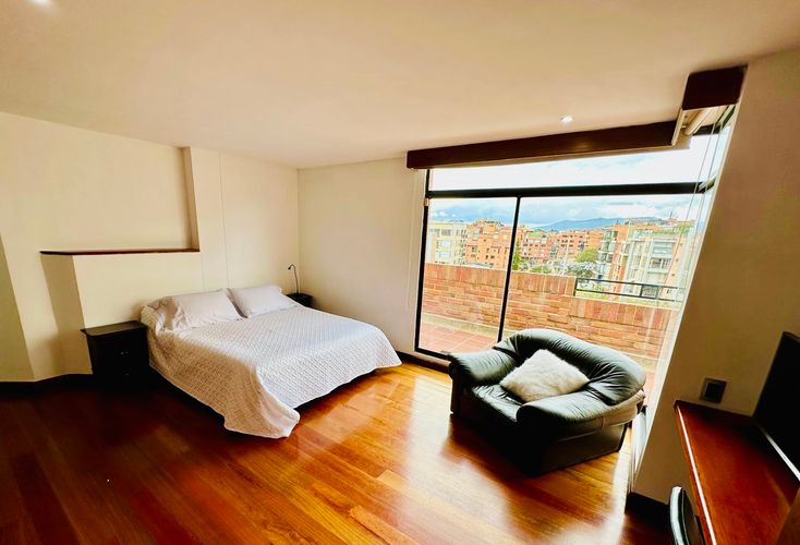 Apartamento de 6 alcobas en arriendo en San Patricio, Bogotá, 400 m² · foto 11 de 20