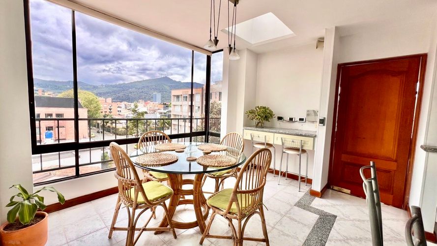Apartamento de 6 alcobas en arriendo en San Patricio, Bogotá, 400 m² · foto 18 de 20