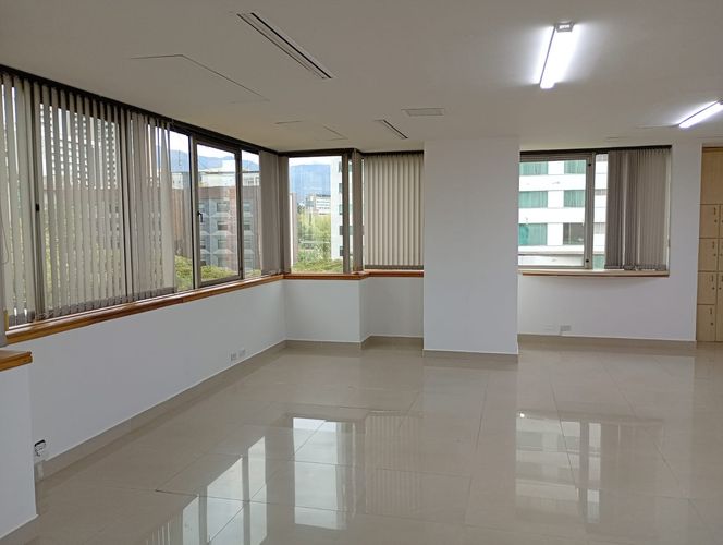 Oficina en arriendo en El Poblado, Medellín, 90 m² · foto 4 de 13