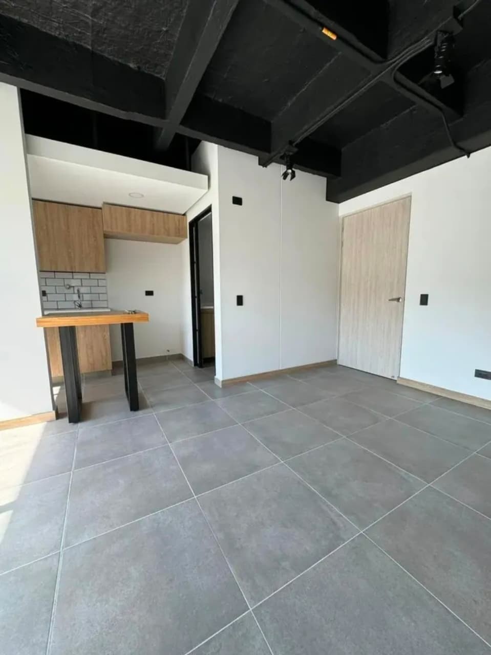 Apartamento en venta en Monteazul, Sabaneta · foto 2 de 11