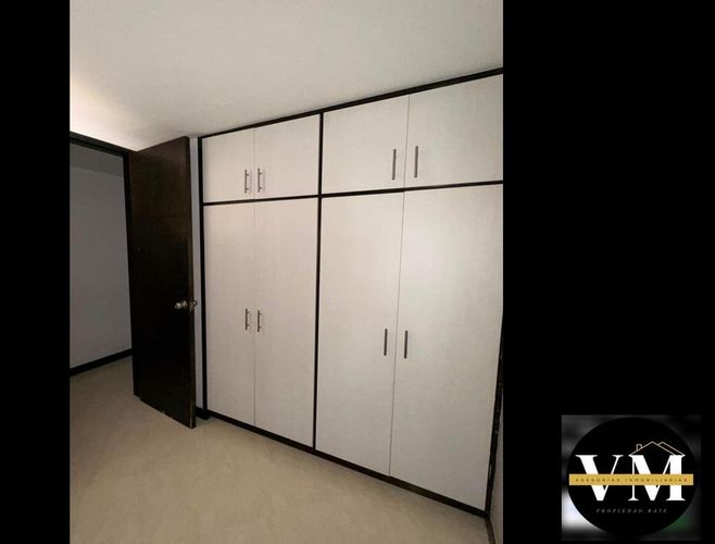 Apartamento de 3 alcobas en arriendo en Laureles, Medellín, 179 m² · foto 9 de 18