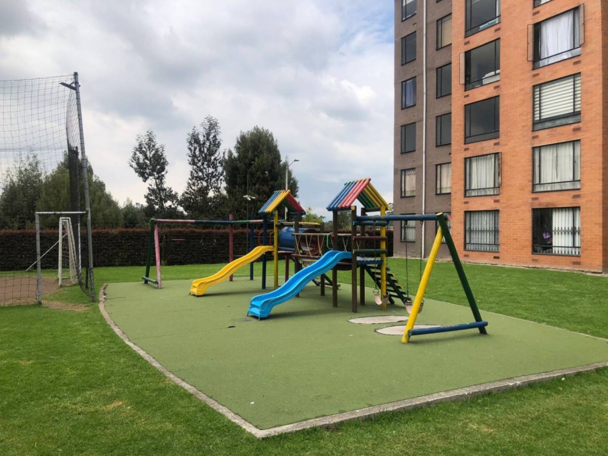 Apartamento en venta en Cr La Estancia Et Iii, Mosquera · foto 2 de 7