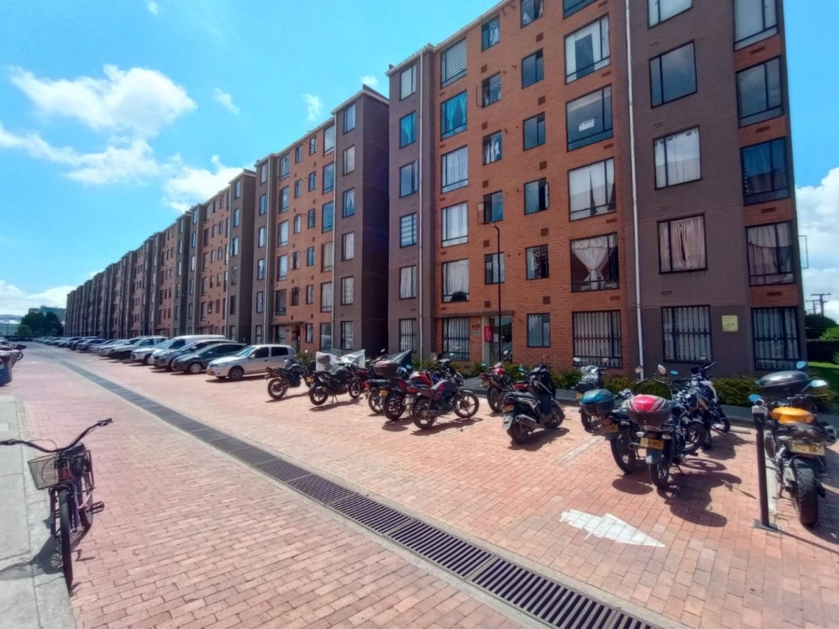Apartamento en venta en Cr La Estancia Et Iii, Mosquera · foto 3 de 7