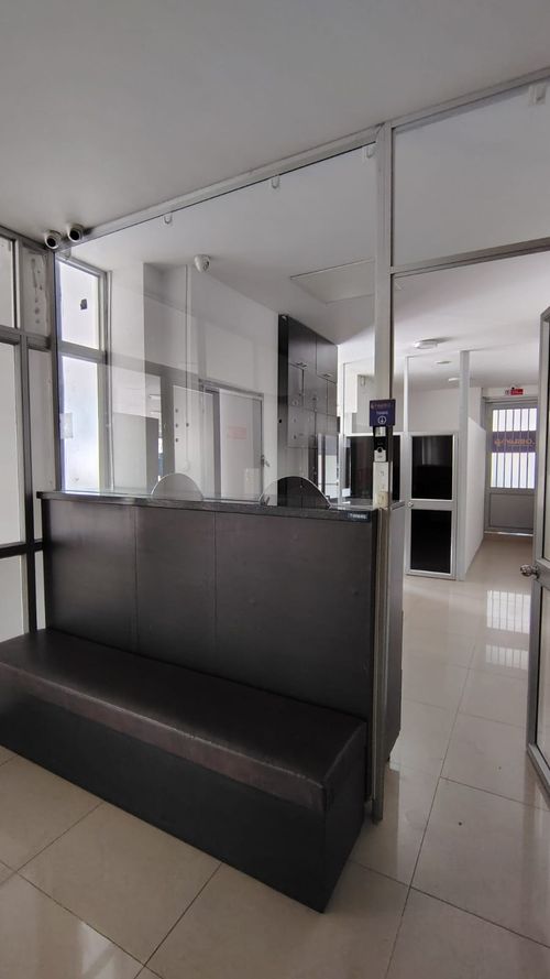 Oficina en arriendo en La Pola, Ibagué, 56 m² · foto 2 de 24