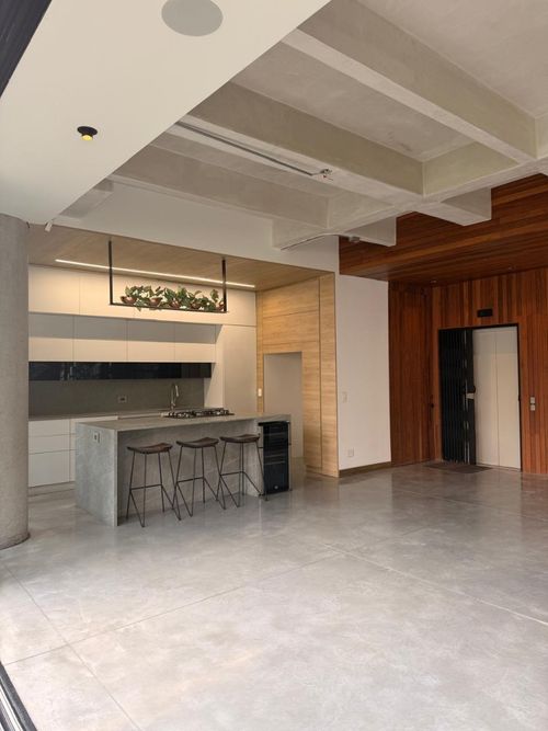 Apartamento de 3 alcobas en arriendo en El Poblado, Medellín, 250 m² · foto 16 de 20