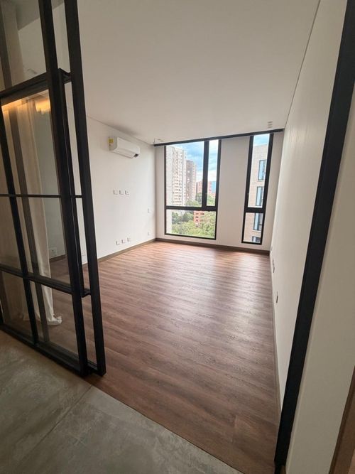 Apartamento de 3 alcobas en arriendo en El Poblado, Medellín, 250 m² · foto 17 de 20