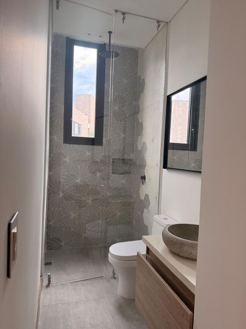 Apartamento de 3 alcobas en arriendo en El Poblado, Medellín, 250 m² · foto 20 de 20