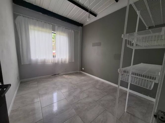 Casa de 3 alcobas en venta en San Jose, Guarne, 250 m² · foto 8 de 24
