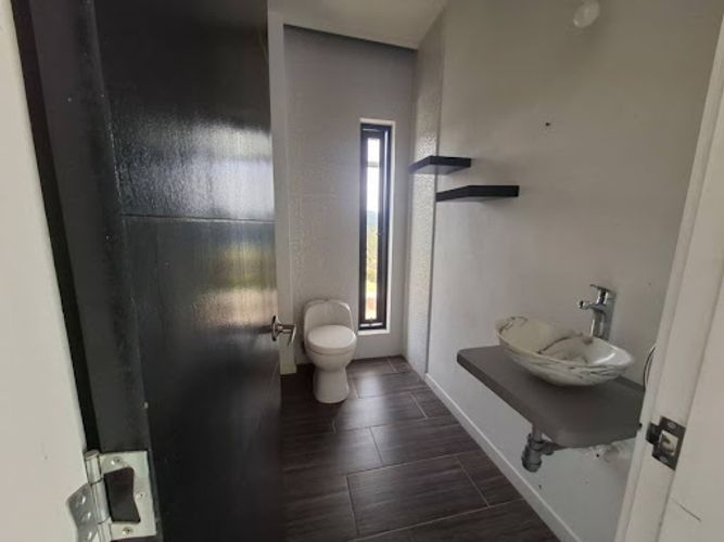 Casa de 3 alcobas en venta en San Jose, Guarne, 250 m² · foto 11 de 24