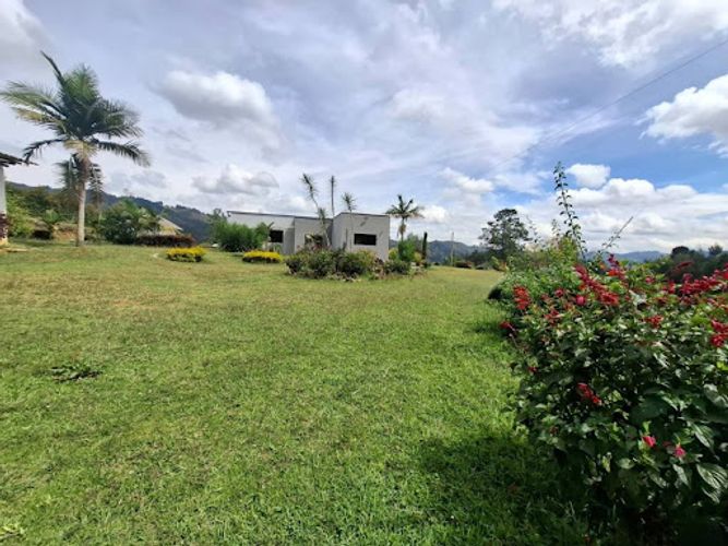 Casa de 3 alcobas en venta en San Jose, Guarne, 250 m² · foto 14 de 24
