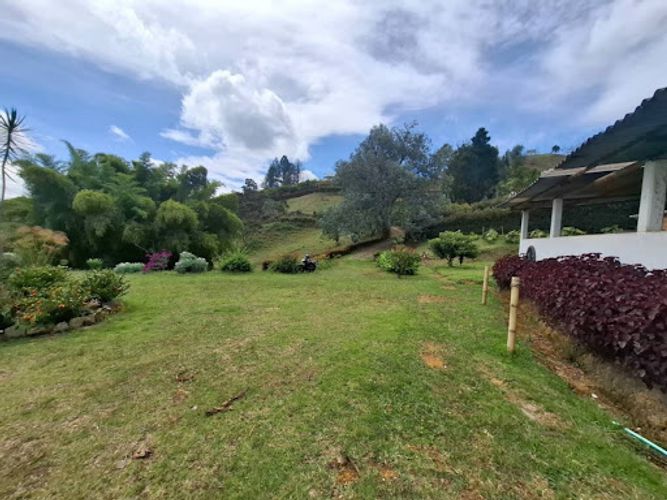 Casa de 3 alcobas en venta en San Jose, Guarne, 250 m² · foto 24 de 24