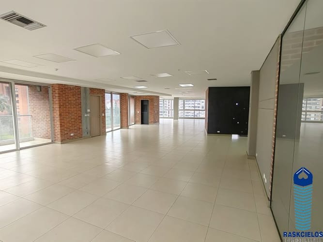Oficina en arriendo en Castropol, Medellín, 296 m² · foto 10 de 20