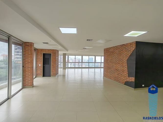 Oficina en arriendo en Castropol, Medellín, 296 m² · foto 12 de 20