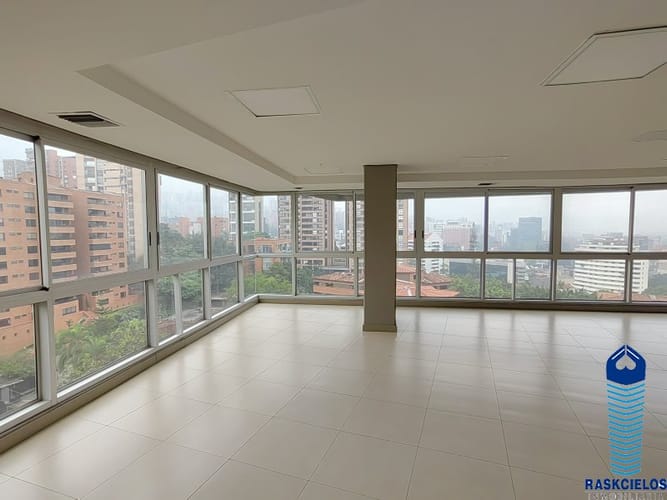 Oficina en arriendo en Castropol, Medellín, 296 m² · foto 13 de 20