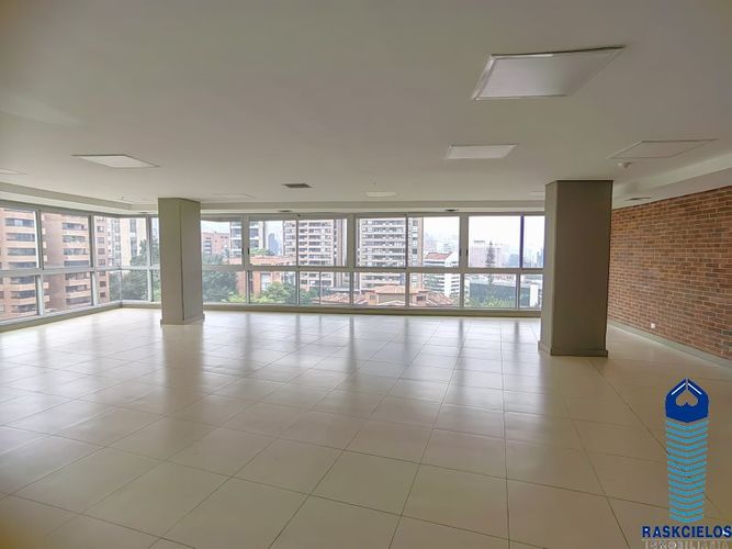 Oficina en arriendo en Castropol, Medellín, 296 m² · foto 14 de 20