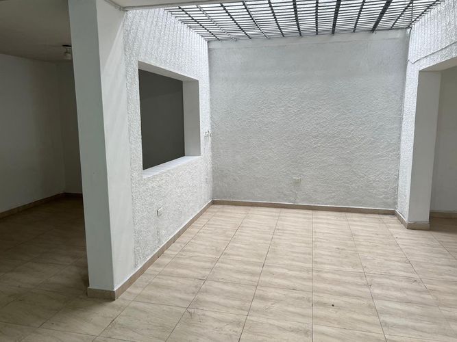 Oficina en arriendo en Camino Verde, Envigado, 120 m² · foto 4 de 17