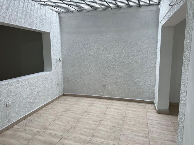 Oficina en arriendo en Camino Verde, Envigado, 120 m² · foto 6 de 17