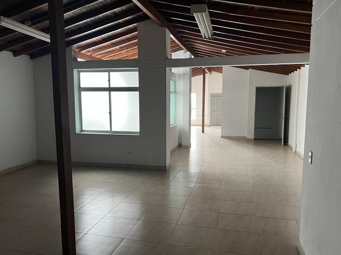 Oficina en arriendo en Camino Verde, Envigado, 120 m² · foto 9 de 15