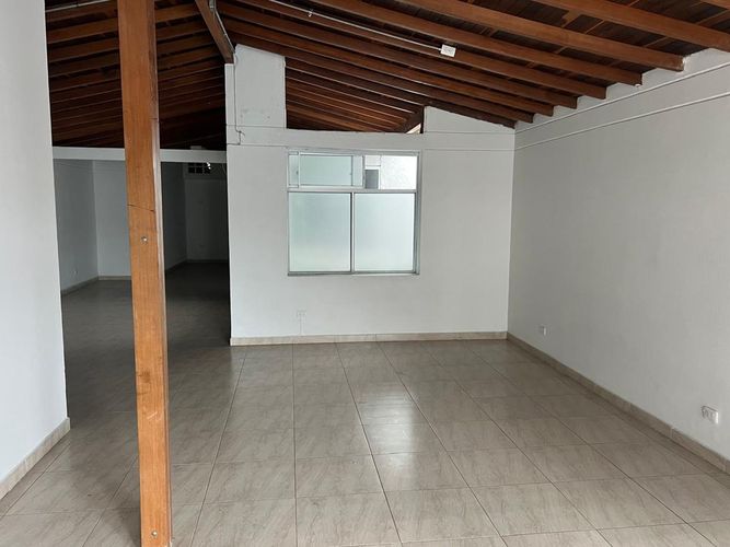 Oficina en arriendo en Camino Verde, Envigado, 120 m² · foto 2 de 15