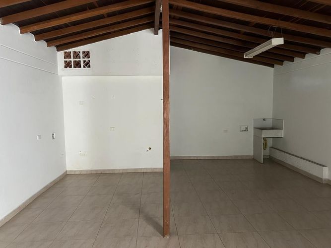 Oficina en arriendo en Camino Verde, Envigado, 120 m² · foto 11 de 15