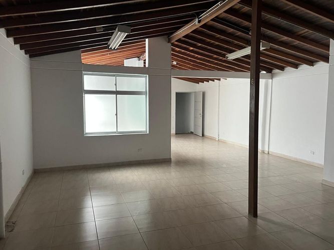 Oficina en arriendo en Camino Verde, Envigado, 120 m² · foto 5 de 15