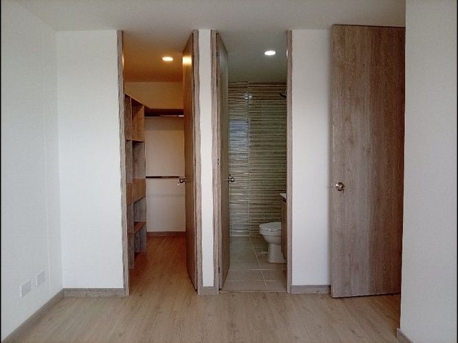 Apartamento de 3 alcobas en venta en Simon Bolivar, Envigado, 63 m² · foto 4 de 14