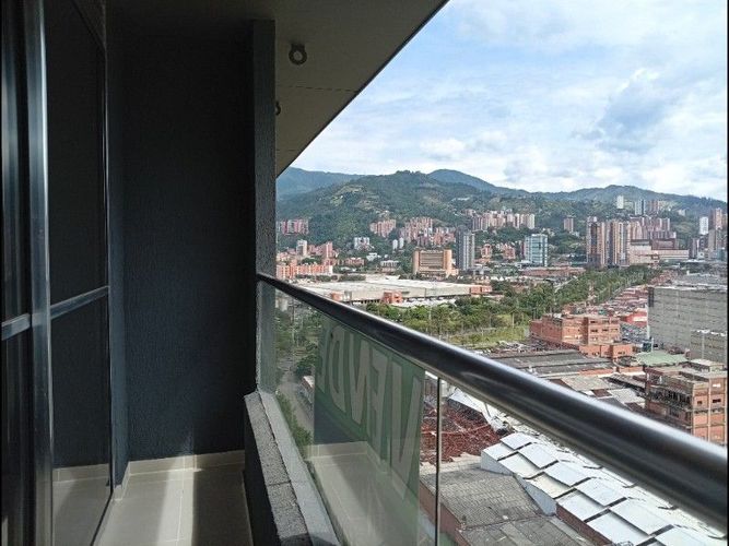 Apartamento de 3 alcobas en venta en Simon Bolivar, Envigado, 63 m² · foto 10 de 14