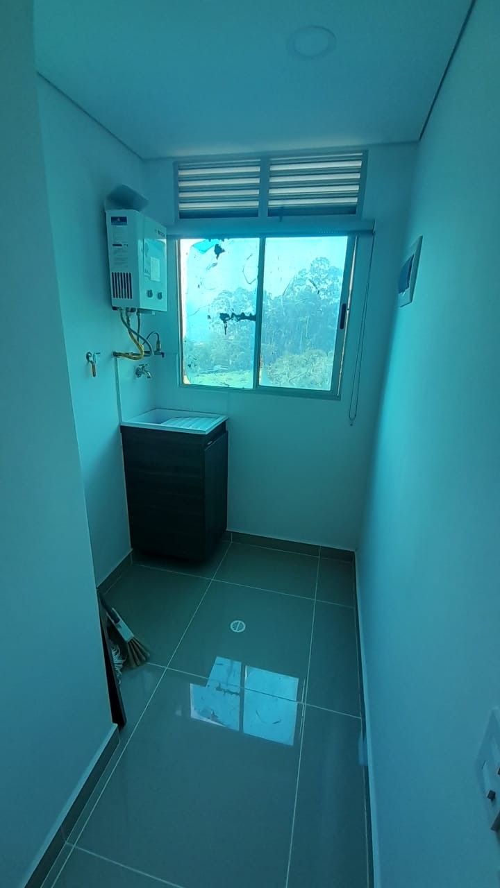 Apartamento en venta en La Ferreria, La Estrella · foto 3 de 18