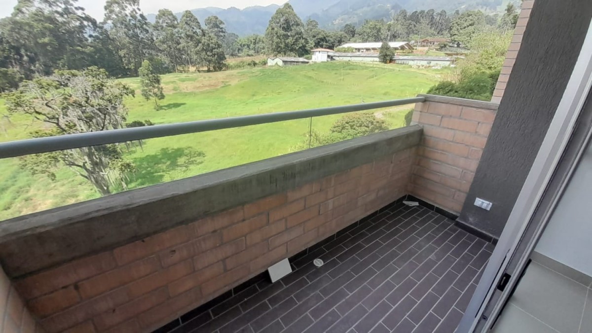 Apartamento en venta en La Ferreria, La Estrella · foto 7 de 18