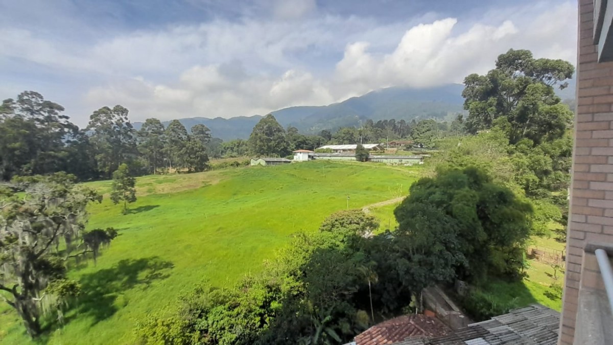 Apartamento en venta en La Ferreria, La Estrella · foto 8 de 18
