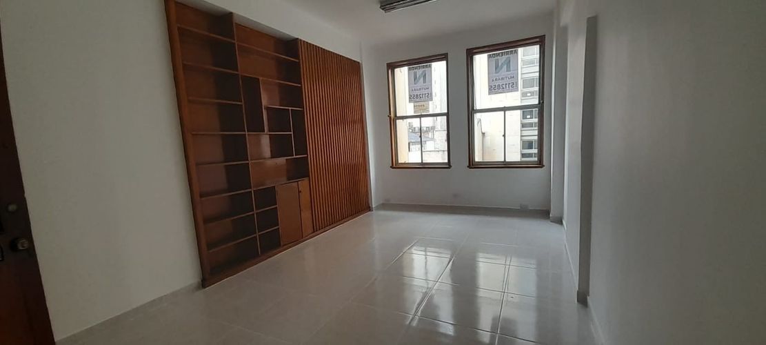 Oficina en arriendo en La Candelaria, Medellín, 38 m² · foto 6 de 10