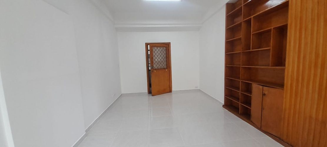 Oficina en arriendo en La Candelaria, Medellín, 38 m² · foto 3 de 10