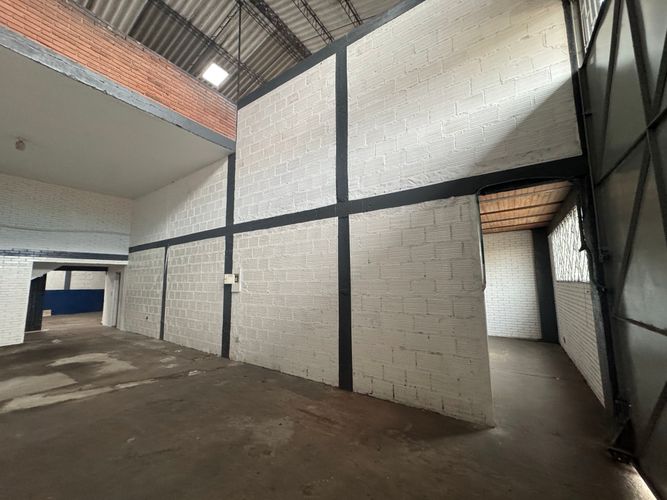 Bodega en venta en San Gregorio, Villavicencio, 1597 m² · foto 10 de 20