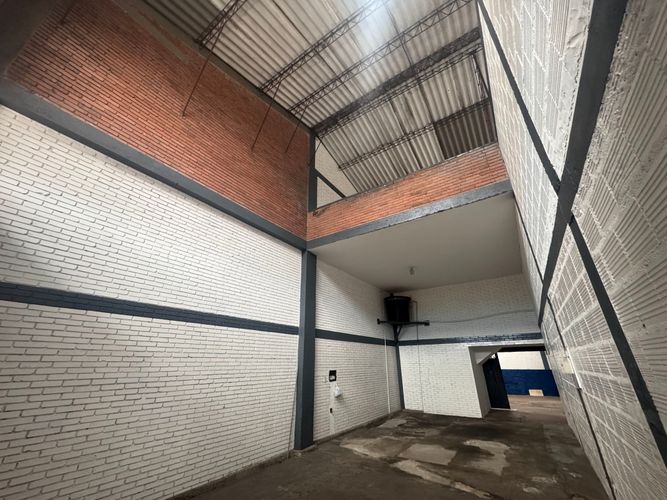 Bodega en venta en San Gregorio, Villavicencio, 1597 m² · foto 11 de 20