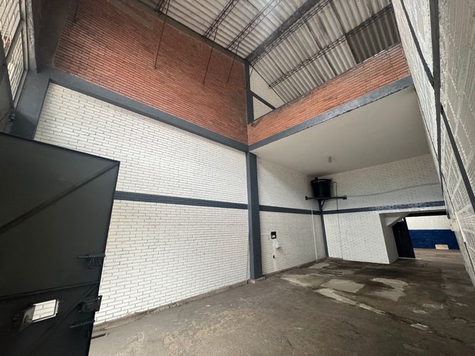 Bodega en venta en San Gregorio, Villavicencio, 1597 m² · foto 13 de 20