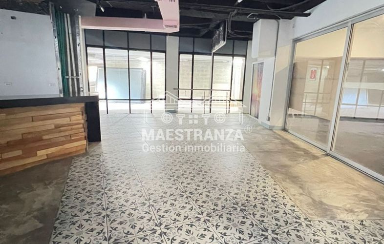 Local en arriendo en Los Balsos, Medellín, 138 m² · foto 2 de 7