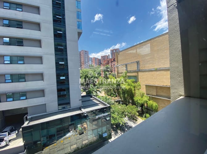 Oficina en arriendo en Los Balsos, Medellín, 52 m² · foto 6 de 10