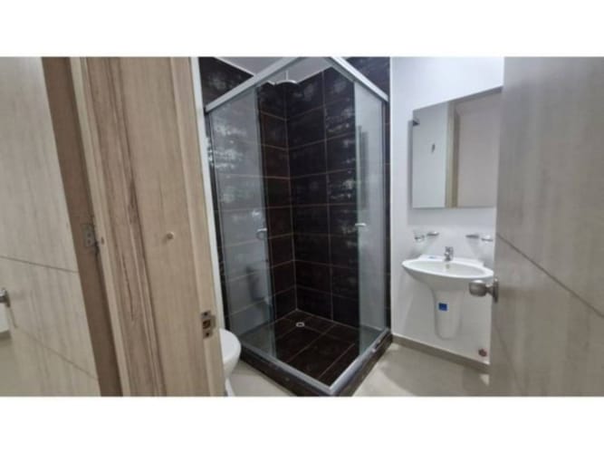 Apartamento en venta en El Gran Limonar, Cali · foto 8 de 24
