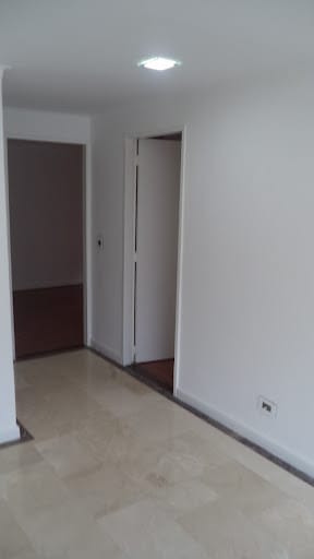 Apartamento de 2 alcobas en arriendo en Transversal Inferior, Medellín, 98 m² · foto 10 de 16